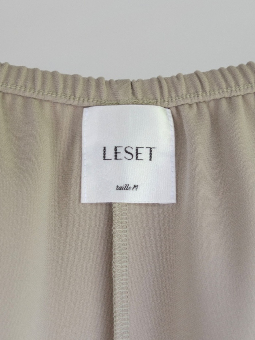 LESET Arielle City crepe shorts in grey, size M EUC - Picture 4 of 7